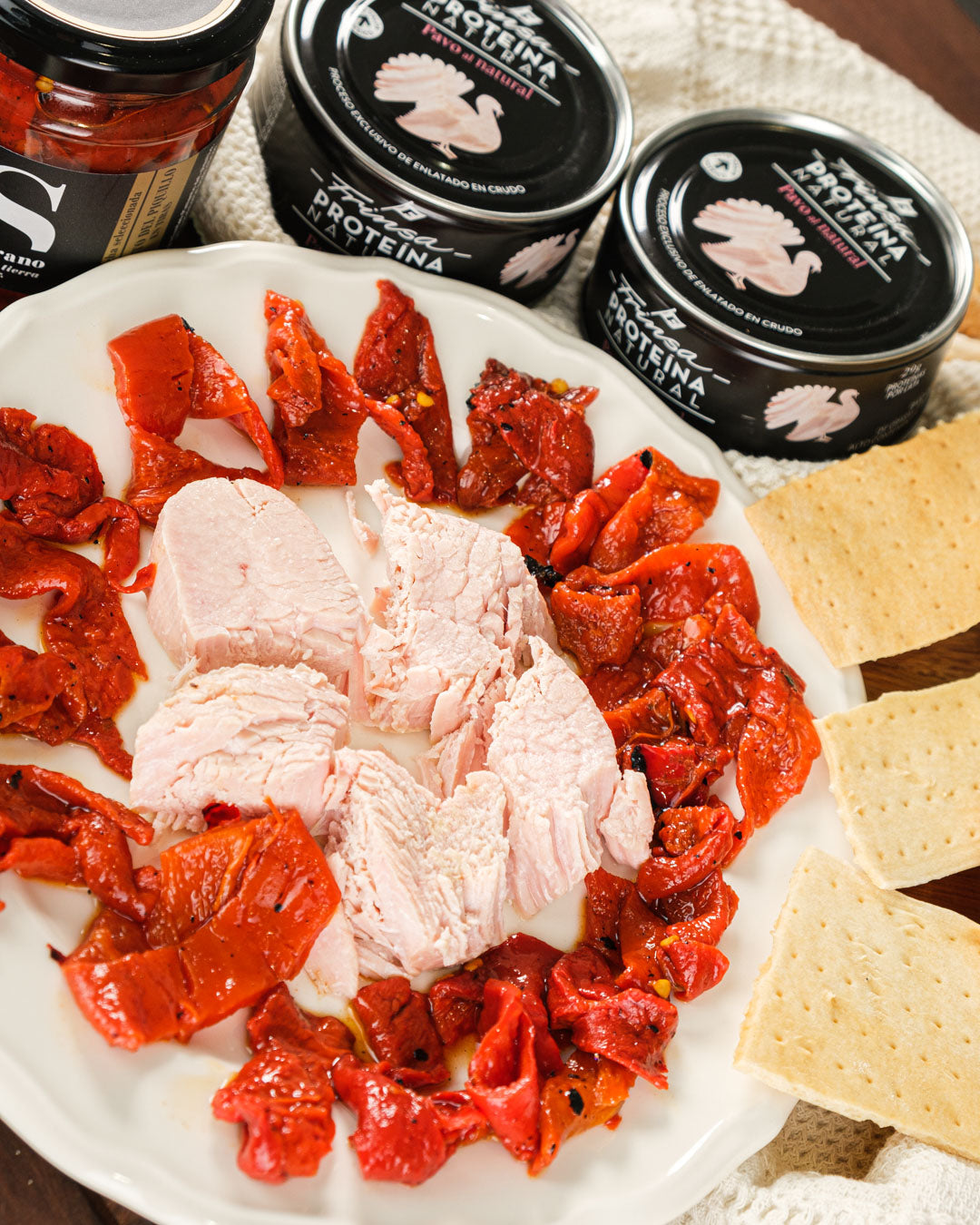 Pimientos del piquilllo en tiras de Serrano